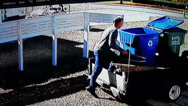 Daddy Falls Off Trailer