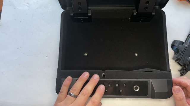 ADOREAL pistol safe