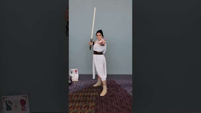 Star Wars Jedi Rey Cosplay | Megacon