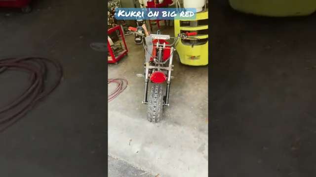 Kukri on Big Red