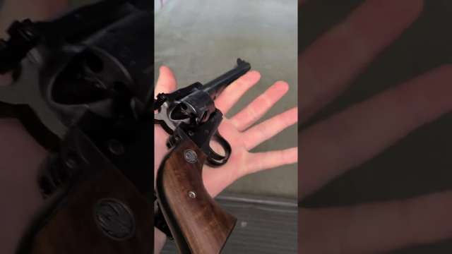 RUGER SINGLE SIX SHOOT OFF! #SHORTS