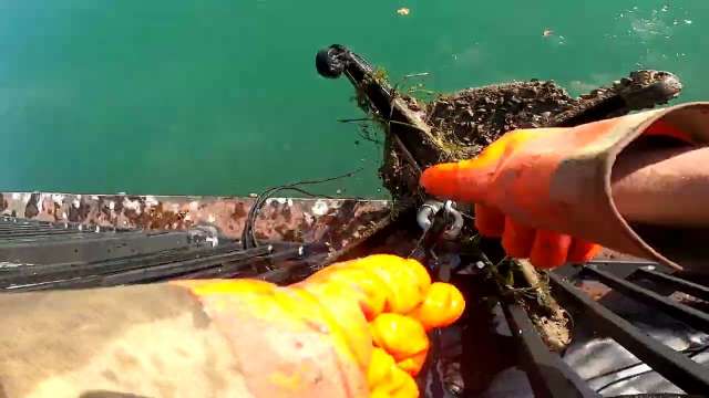 Magnet Fishing the Detroit River